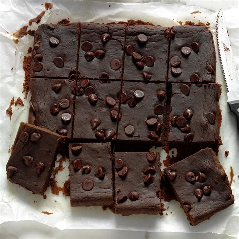 25-light-chocolate-dessert-recipes-taste-of-home image