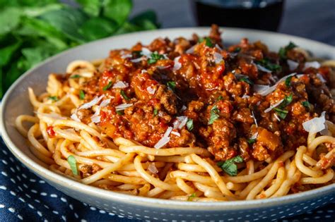 slow-cooker-bolognese-slow-cooker-club image
