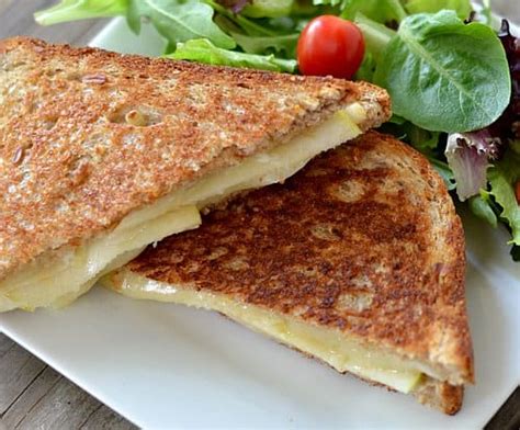 grilled-havarti-and-apple-sandwich image