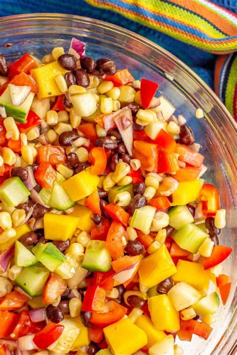 black-bean-and-mango-salad-video-family-food image