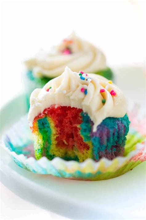 easy-rainbow-cupcakes-made-with-cake-mix-i-heart image