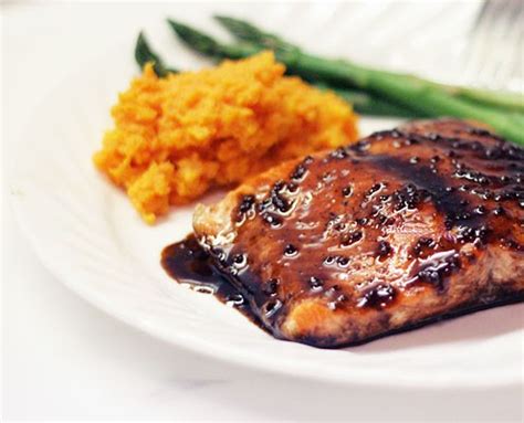 baked-salmon-with-pomegranate-balsamic-sauce image