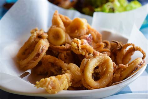 kalamarakia-tiganita-greek-fried-squid-recipe-my image
