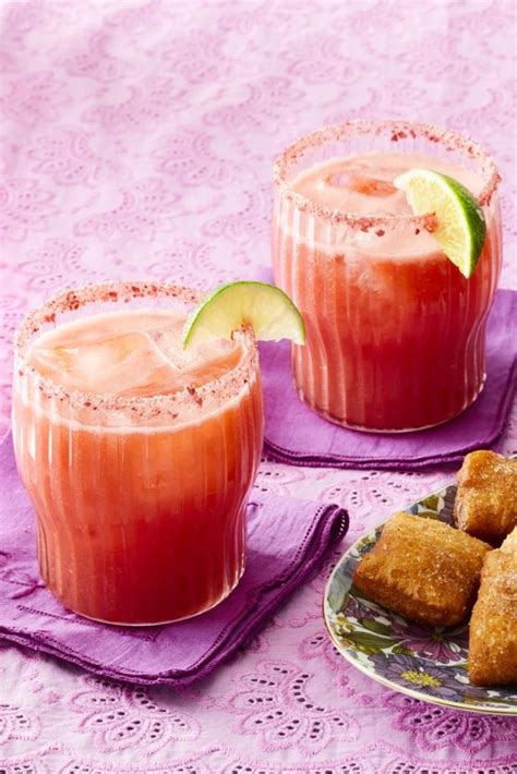 best-strawberry-margaritas-recipe-how-to-make image