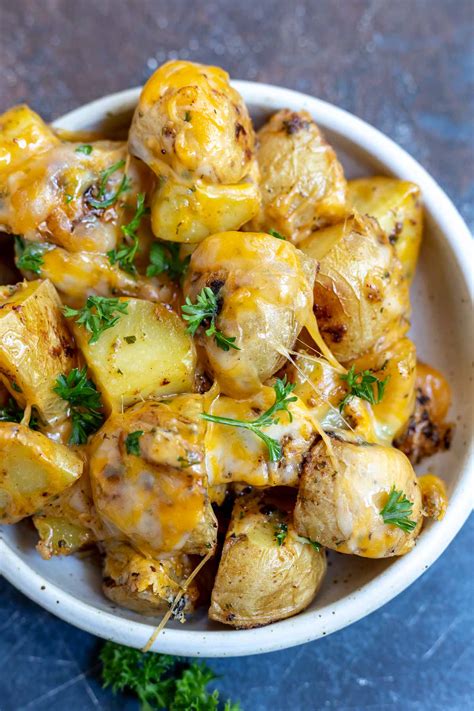 cheesy-ranch-potatoes-recipe-wonkywonderful image