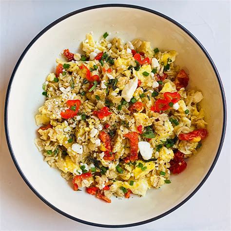 scrambled-eggs-with-oats-recipe-quaker-oats image