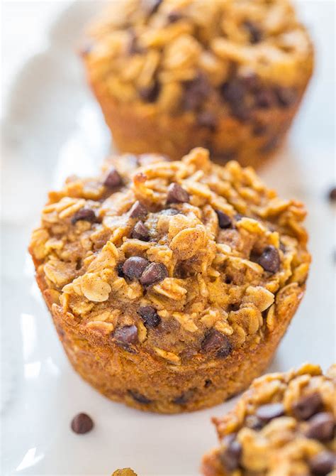 hearty-oatmeal-pumpkin-chocolate-chip-muffins image