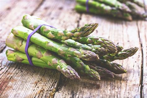 12-mouthwatering-vegan-asparagus-recipes-clean image