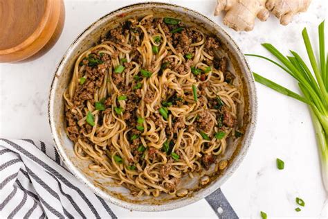 mongolian-beef-and-noodles-recipelioncom image