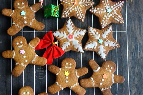 homemade-gingerbread-men-cookies-cooking-from image