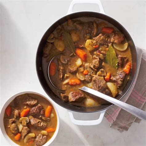 beef-root-veggie-stew-healthy-recipes-ww-canada-weight image