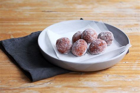how-to-make-italian-ricotta-fritters-food52 image