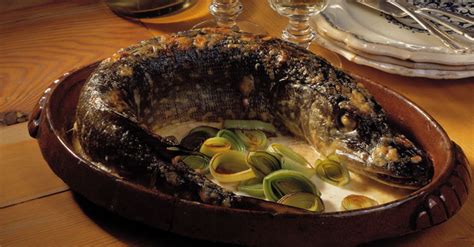 baked-pike-with-white-wine-cream-sauce-eat-smarter image