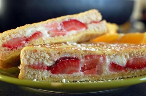 low-fat-stuffed-cream-cheese-french-toast image