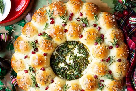 32-holiday-loaves-and-christmas-bread-recipes-31-daily image
