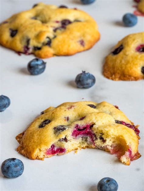 blueberry-muffin-tops-12-tomatoes image