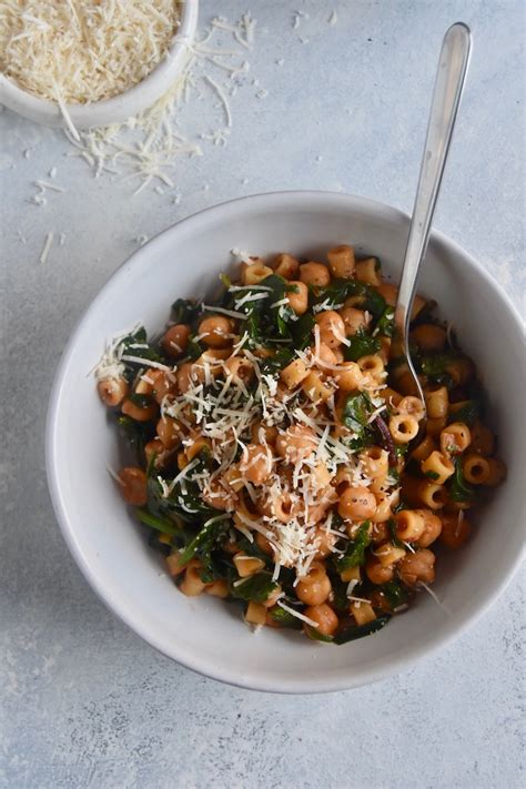 one-pot-spicy-chickpea-pasta-quick-dinner image