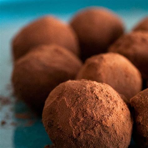 how-to-make-homemade-chocolate-truffles-simply image