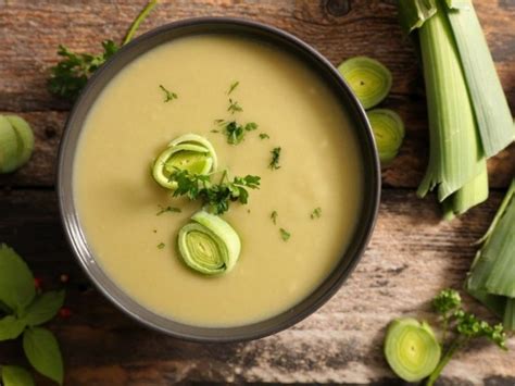 spanish-leek-and-celery-soup image