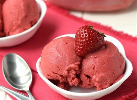 15-frozen-strawberry-recipes-that-taste-like-summer image