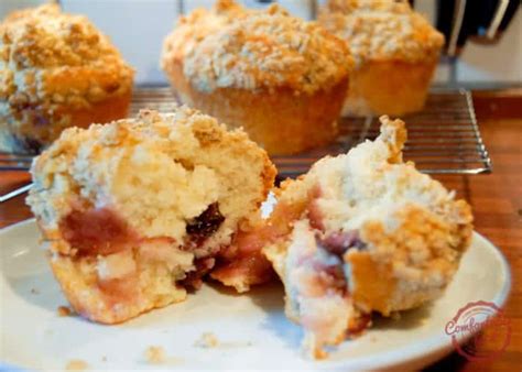 sour-cherry-crumble-muffins-comfortable-food image