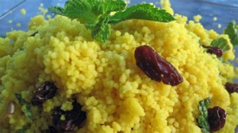algerian-recipe-saffron-and-raisin-couscous-with image