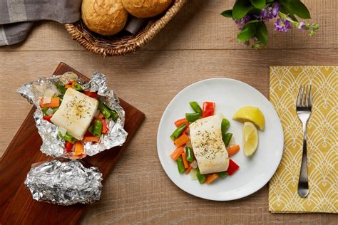 fish-and-veggie-foil-packets-celebrateyourplate image