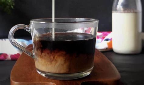 how-to-make-homemade-coffee-creamer-9-variations image