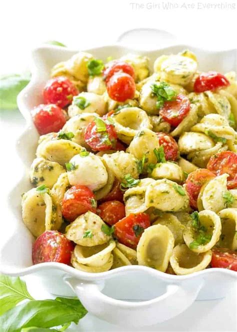 caprese-pesto-pasta-salad-the-girl-who-ate-everything image