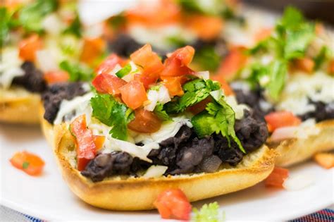 molletes-recipe-mexican-open-faced-sandwiches image