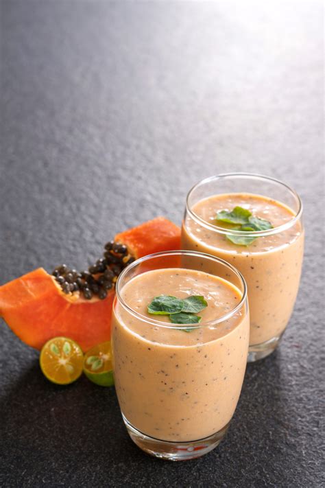 papaya-passion-smoothie-davina-da-vegan image