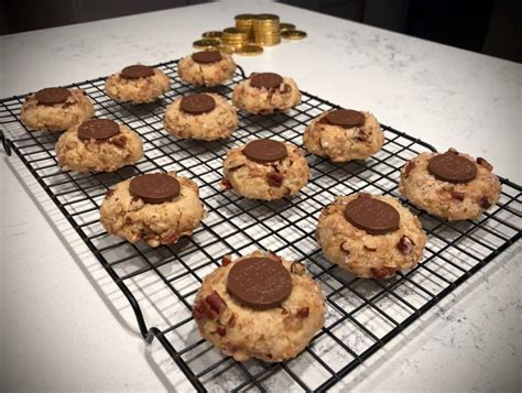 hanukkah-gelt-cookies-recipes-koshercom image