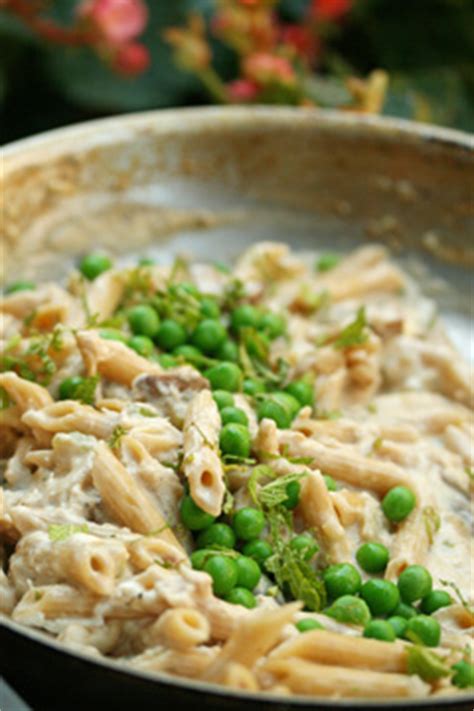 tuna-noodle-skillet-skinny-chef image