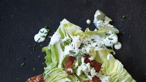how-to-make-the-ultimate-iceberg-wedge-salad-bon-apptit image
