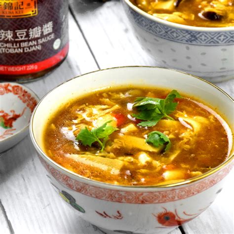 chinese-hot-and-sour-soup-酸辣湯-how-to-make-in-4-simple-steps image