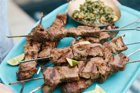 grilled-steak-skewers-with-scallion-sauce-whats image