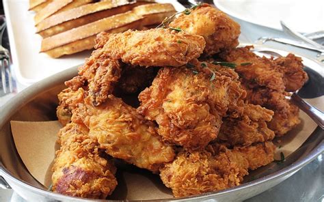 toms-fried-chicken-in-a-basket-recipe-american image