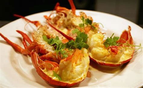 classic-lobster-thermidor-recipe-eatwell101 image