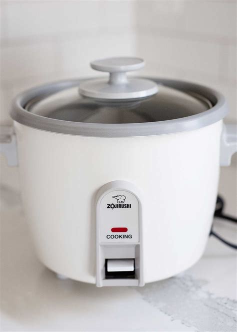 a-guide-to-rice-cookers-simply image