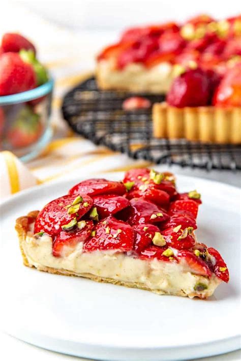 strawberry-tart-with-pastry-cream-the-flavor-bender image