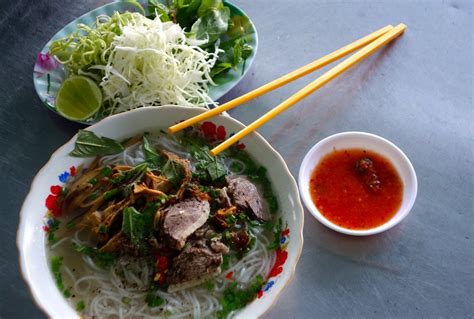 duck-noodle-soup-bun-mang-vit-authentic-world-food image