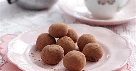 kahlua-truffles-food-to-love image