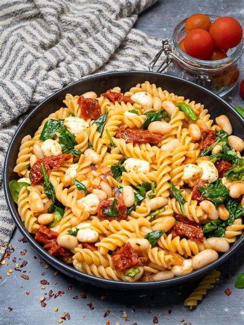 tuscan-white-bean-pasta-skinny-spatula image