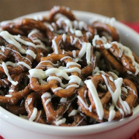 white-chocolate-cinnamon-sugar-pretzels-cinnamon-sugar image