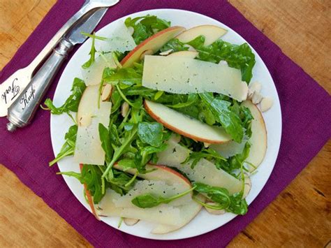 serious-salads-arugula-apples-and-manchego-in-cider image