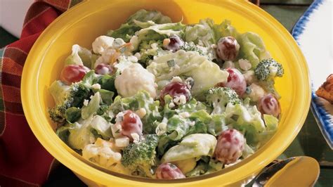 layered-garden-salad-recipe-pillsburycom image