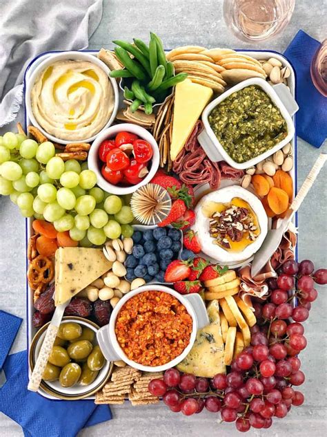 top-10-tips-for-the-perfect-grazing-board-platter image