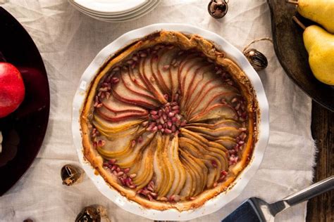 this-honey-pomegranate-and-pear-pie-is-a-work-of-art image