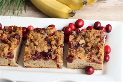 delicious-cranberry-banana-coffee-cake-handi-foil image