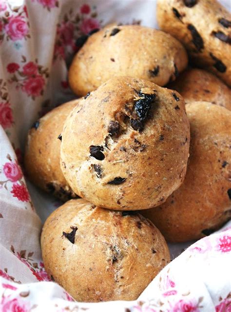 olive-and-herb-bread-rolls-bread-rolls image